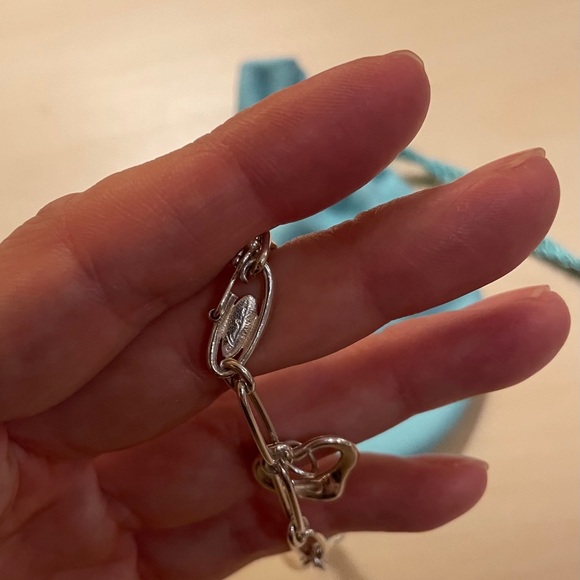 $950 Tiffany & Co Elsa Peretti Charm Bracelet - Picture 4 of 11